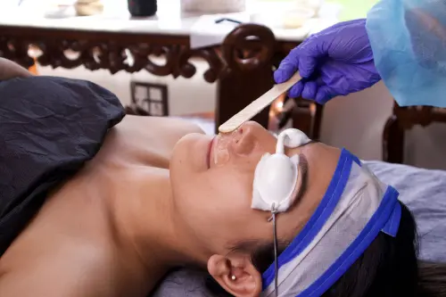 Best Ways to Remove Facial Hair: Dermaplaning, IPL & Laser Hair Reduction (LHR)